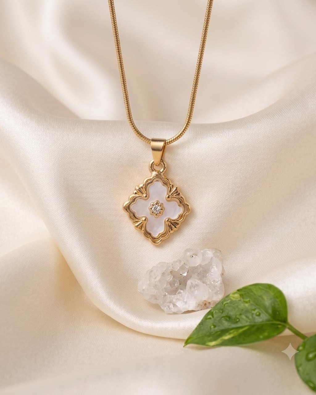 White Clover Pendant Necklace